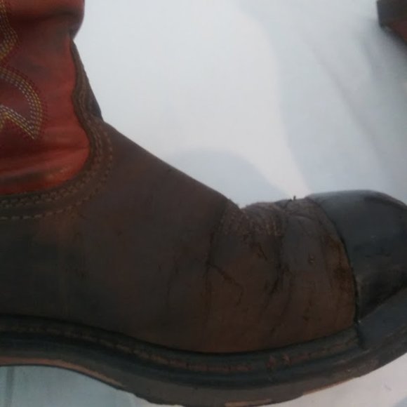 Ariat men\'s size 9 EE brown wide width steal toe work boot